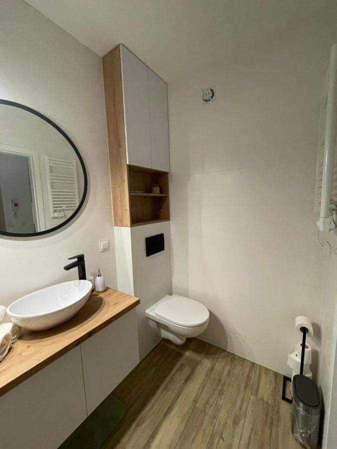 Apartament ยานตาร์ ภายนอก รูปภาพ