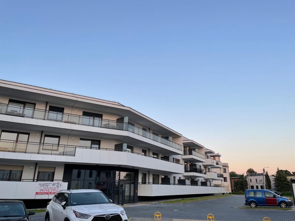 Apartament ยานตาร์ ภายนอก รูปภาพ